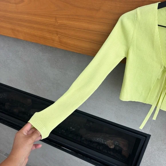 NWOT ZARA knit Cardigan with bow, Size S - Picture 8 of 14